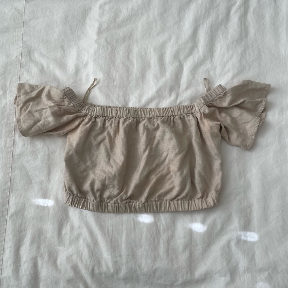 Abercrombie Beige Cream Off-Shoulder Top